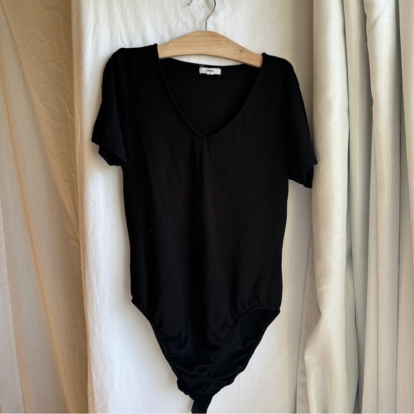 BUNDLE/PACK of 7 Women’s Large Bodysuits Variety of Brands ALL Black Except 1 - Picture 7 of 7